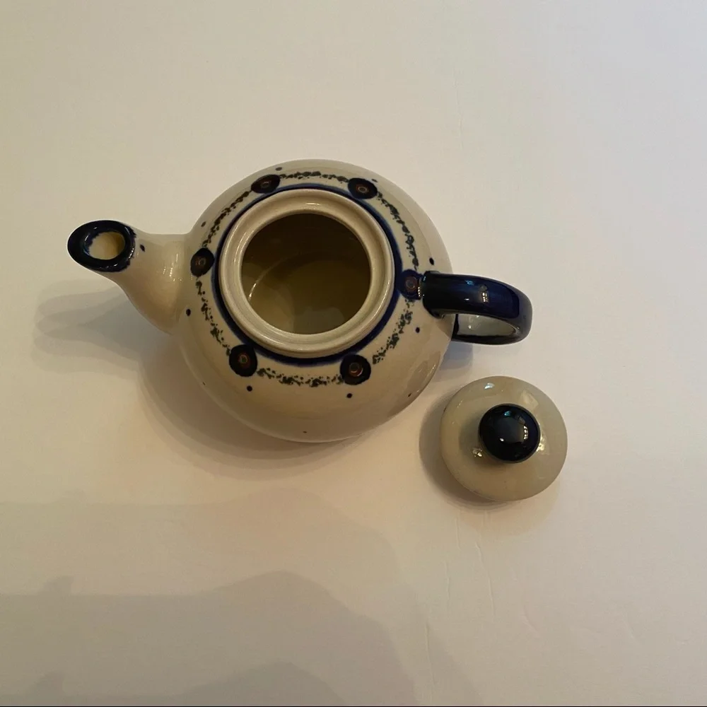 POLISH POTTERY TEAPOT WHITE BLUE HANDMADE HOME DINING SERVE-WARE 12 oz